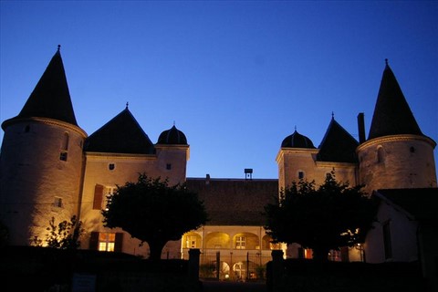 Le Château de Varennes de nuit